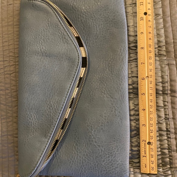 Urban Expressions Certified Vegan Clutch Bag - Picture 3 of 6